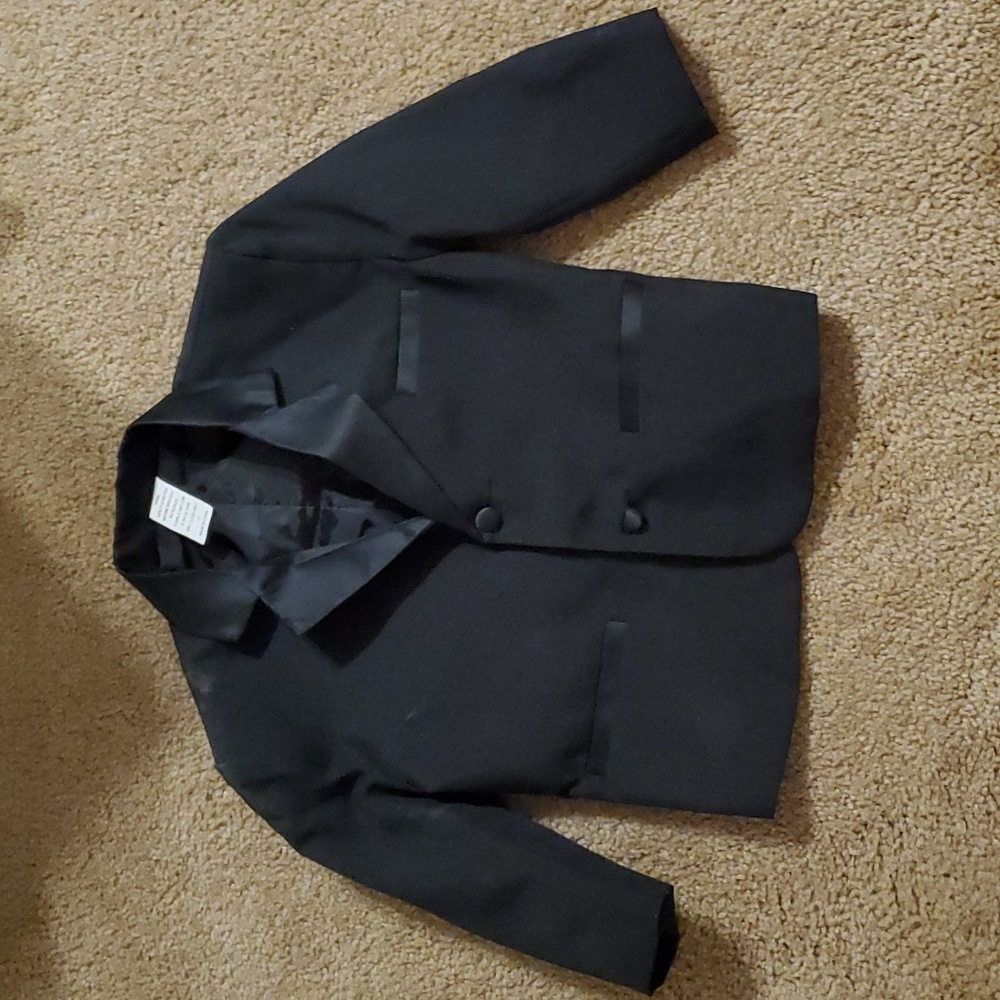 Black suit coat 2t